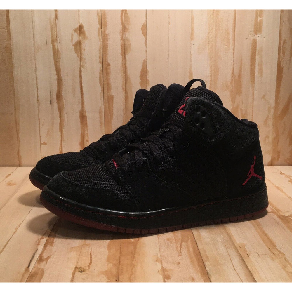 Nike Jordan 1 Flight 4 Basketball shoes kids Sz 6y